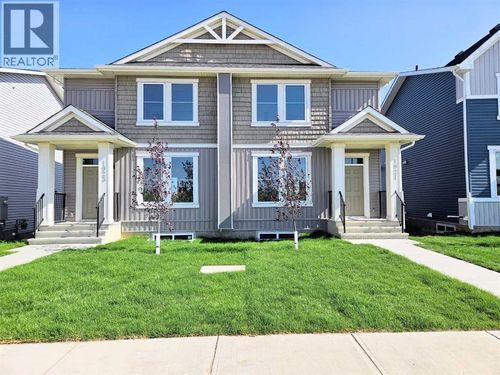 1921 Mccaskill Dr, Crossfield, AB, T0M0S0 | Card Image
