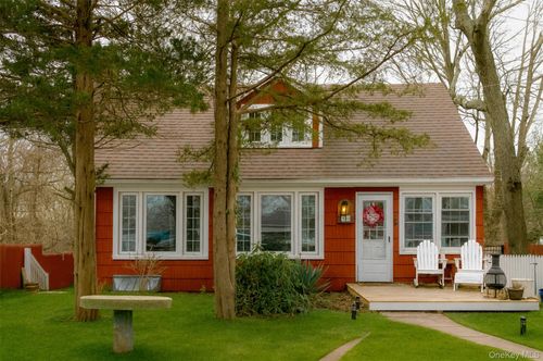 50 Poseidon Rd, Rocky Point, NY, 11778-9685 | Card Image