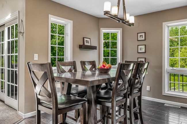 Dining-02 | Image 8
