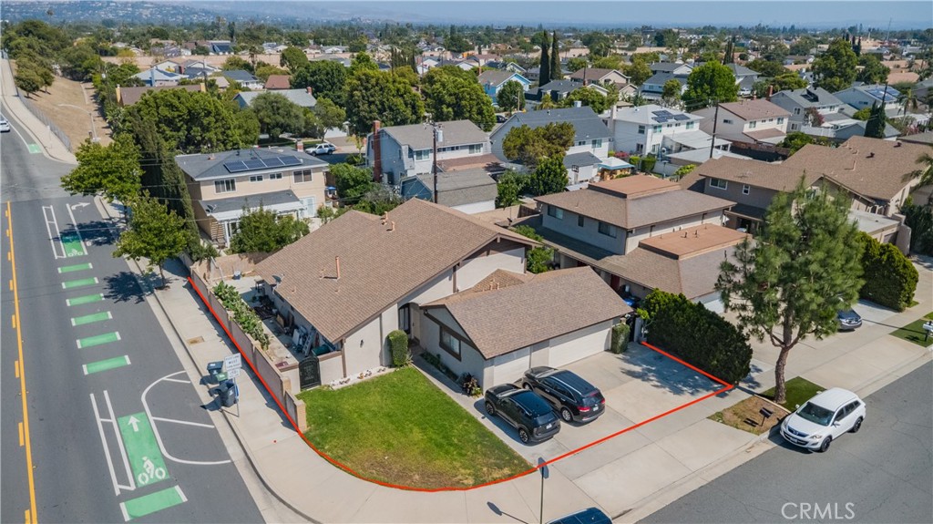 Residential Income in Santa Ana 2