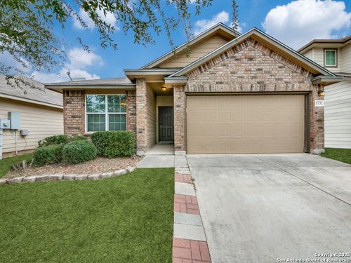 5731 Medina Farm, San Antonio, TX, 78222-3480 | Card Image