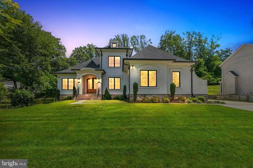 305 Old Courthouse Rd Ne, VIENNA, VA, 22180-3602 | Card Image