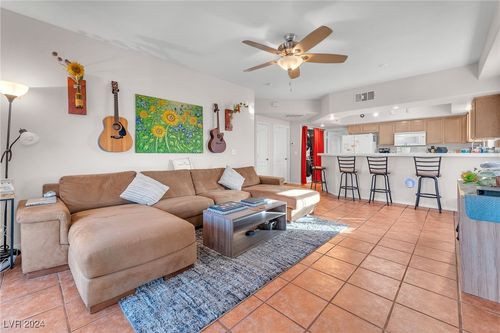 201-3600 Pierida Street, Las Vegas, NV, 89108 | Card Image