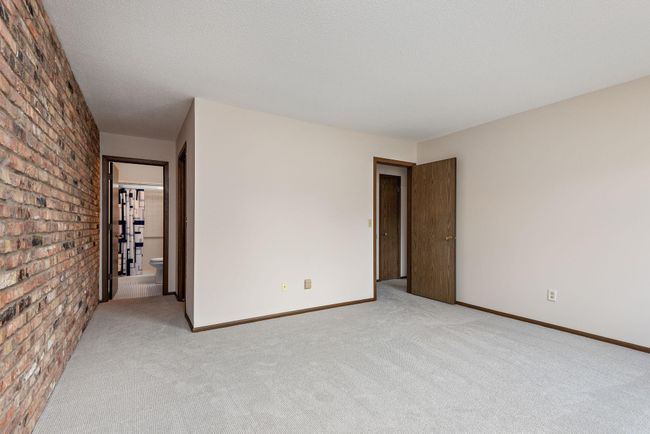 1021 Yuma Ln N, Townhouse with 2 bedrooms, 2 bathrooms and null parking in Plymouth MN | Image 15