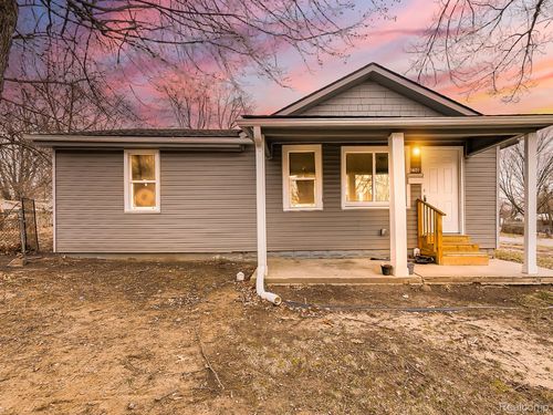 750 Scottwood St, Pontiac, MI, 48340-3151 | Card Image