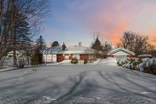 1705 Old Montreal Rd, Cumberland, ON, K4C1G7 | Card Image