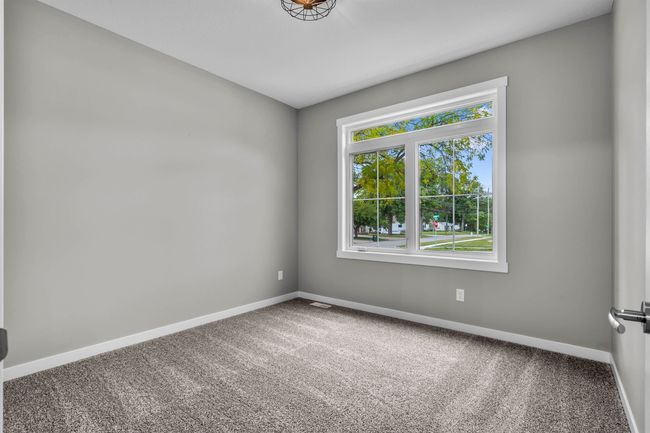 102 Bergen Dr, Condo with 2 bedrooms, 2 bathrooms and null parking in Waterloo IA | Image 13