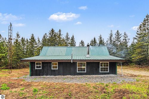 1910 W 46 Road, Cadillac, MI, 49601 | Card Image