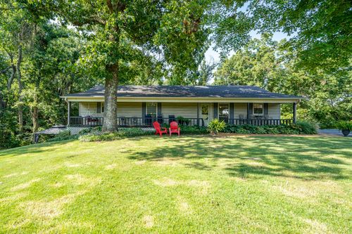 305 Salt Ln, Savannah, TN, 38372 | Card Image