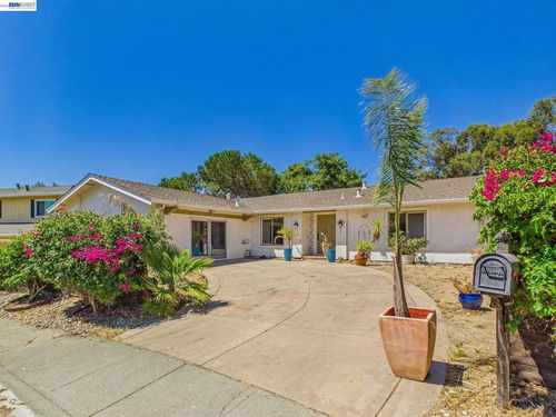 327 Steven Cir, Benicia, CA, 94510-1809 | Card Image