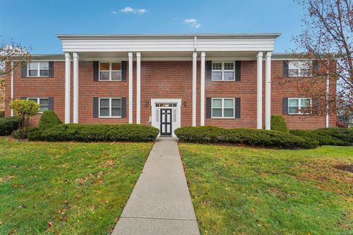 8l-104 Bon Aire Circle, Ramapo, NY, 10901 | Card Image