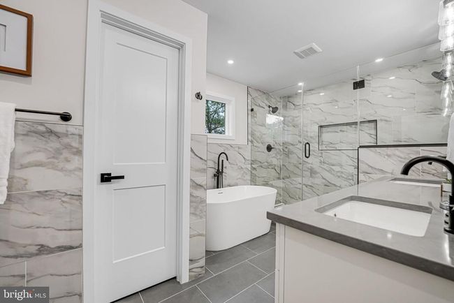 9051 Laurel Hill Ct, House other with 5 bedrooms, 4 bathrooms and null parking in VIENNA VA | Image 25