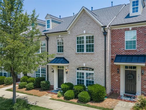 1027 Writers Way, Cornelius, NC, 28031-8168 | Card Image