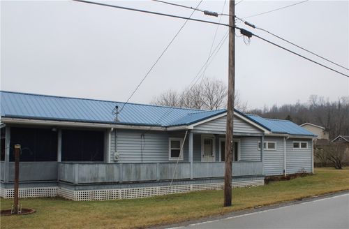 110 Markle Rd, Apollo, PA, 15613-8723 | Card Image