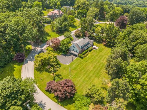 29 Barrett Rd, Katonah, NY, 10536-3700 | Card Image