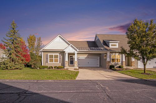 681 Braeside Dr Se, Byron Center, MI, 49315-8075 | Card Image