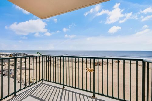ph-5k-136 Beach 117th St, Rockaway Park, NY, 11694-2078 | Card Image