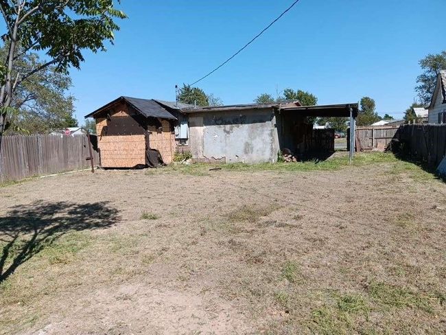 425 N Dwight St, House other with 3 bedrooms, 1 bathrooms and 1 parking in Pampa TX | Image 4