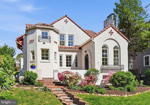 1815 N Highland St, ARLINGTON, VA, 22201-5128 | Card Image