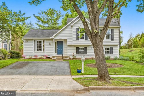 1420 Hunting Horn Ln, FREDERICK, MD, 21703-1383 | Card Image