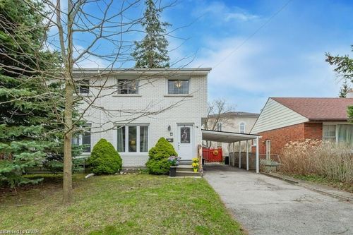 4 Fisher Mills Rd, Cambridge, ON, N3C1C7 | Card Image