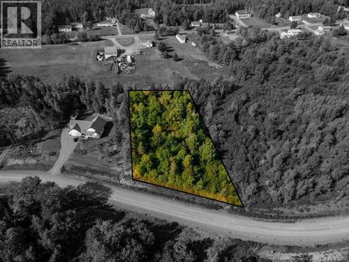 15 Hidden Pines Crt, Moncton, NB, E1G2T9 | Card Image