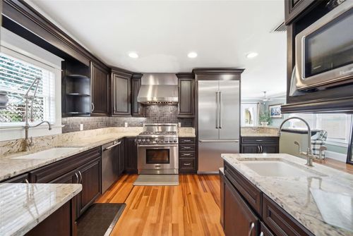 29 N Brown Ave, Orlando, FL, 32801-2131 | Card Image