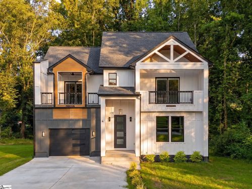 4 Mckinley Dr, Greenville, SC, 29611-4160 | Card Image