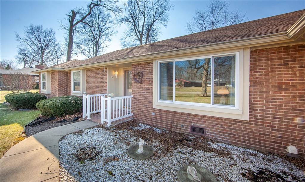 2701 Meadow Way, Sold in Anderson Zoocasa