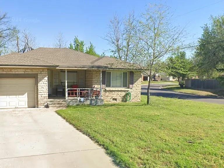 Westchester Dr, Oklahoma City, OK 73120