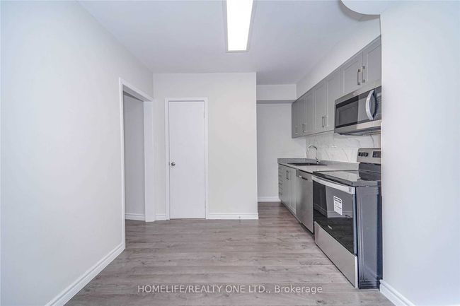 MAIN - 104 Benson Ave, House other with 2 bedrooms, 1 bathrooms and null parking in Toronto ON | Image 16