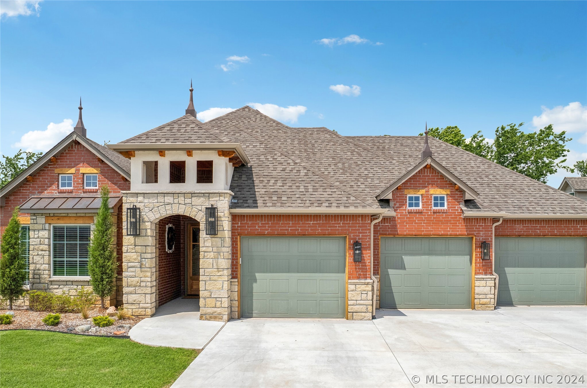 Willow St, Jenks, OK 74037
