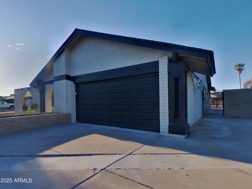 4007 E Apollo Rd, Phoenix, AZ, 85042-5114 | Card Image