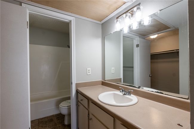 APT-28 - 2000 Kazmeier Plz, Townhouse with 2 bedrooms, 1 bathrooms and null parking in Bryan TX | Image 11
