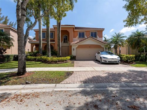 665-665 Nandina Dr, Weston, FL, 33327-2410 | Card Image