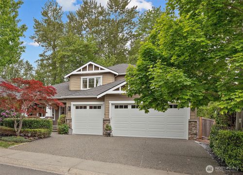 1021 271st Ave Se, Sammamish, WA, 98075-7994 | Card Image