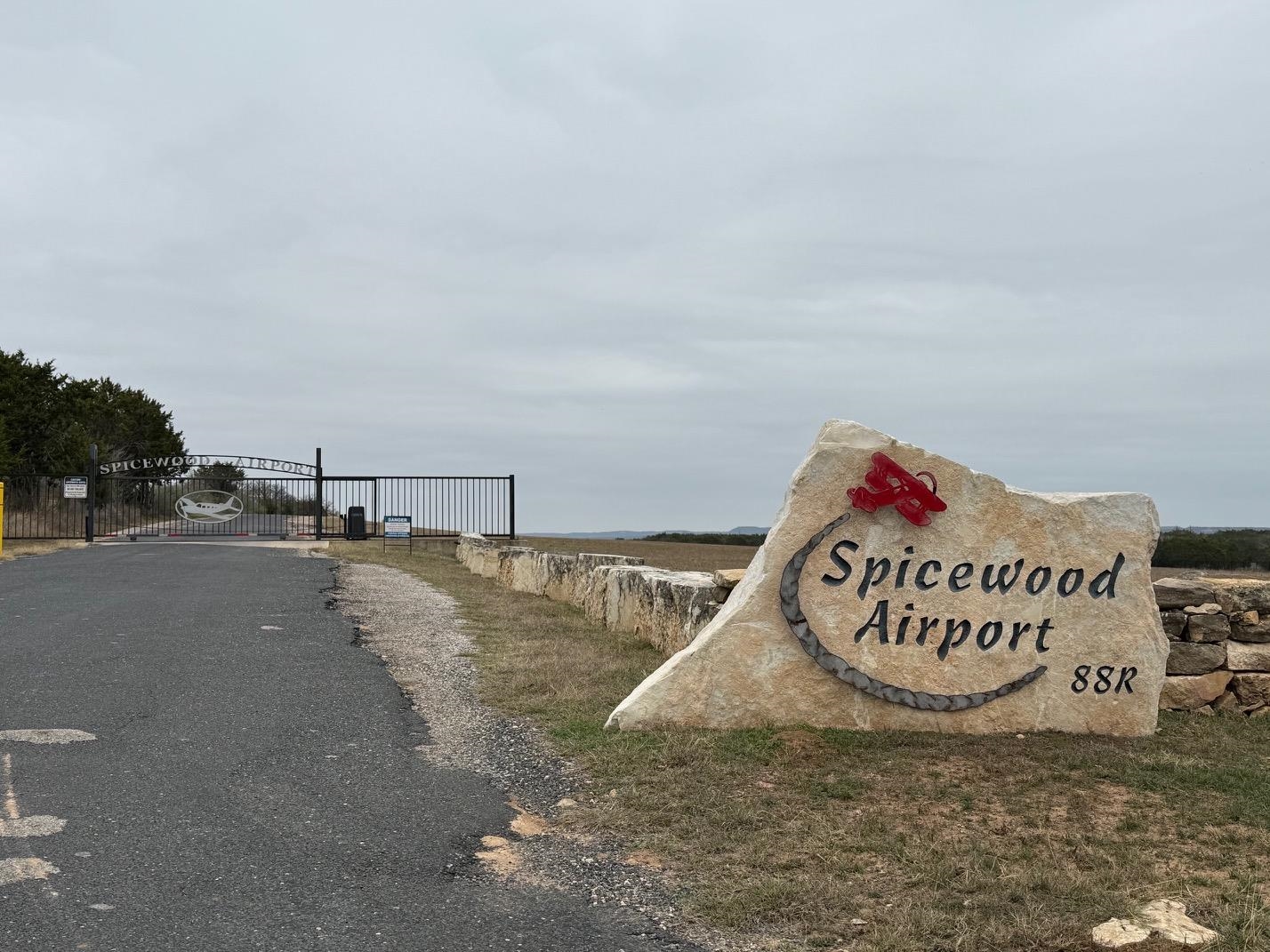 Land in Spicewood