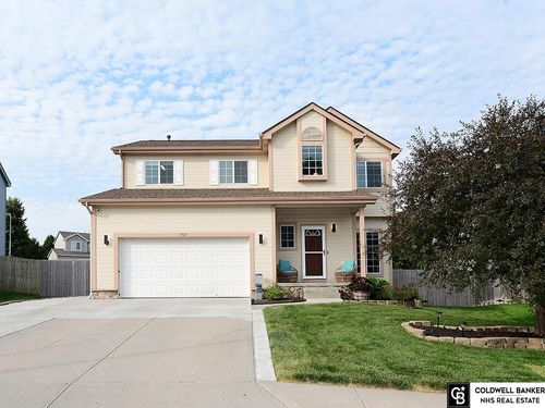 9707 Florence St, La Vista, NE, 68128-2381 | Card Image