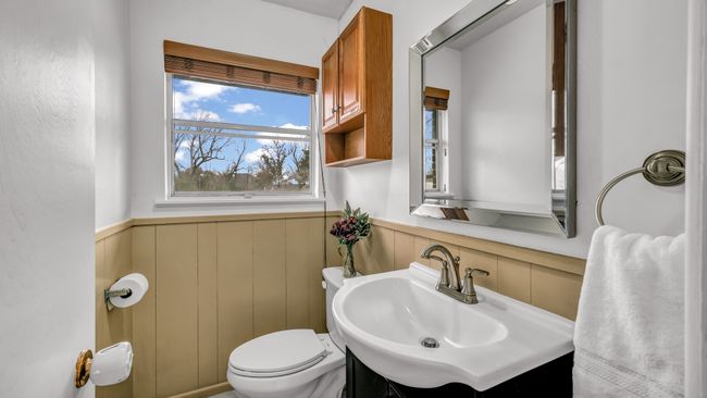 Ensuite bath | Image 19