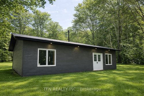 385 Gables Rd, South River, ON, P0A1X0 | Card Image