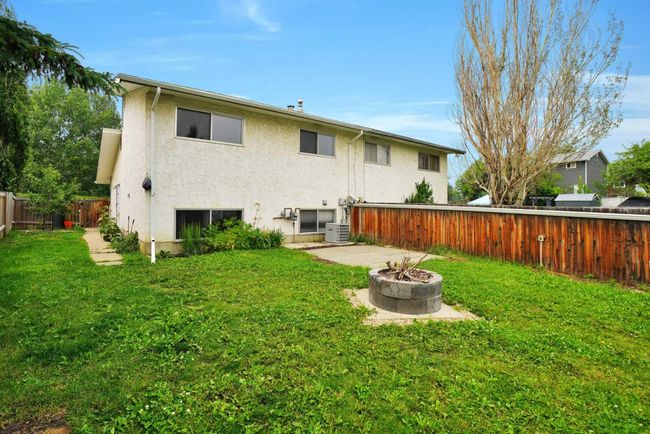 77 Overdown Dr, Home with 3 bedrooms, 1 bathrooms and 2 parking in Red Deer AB | Image 27