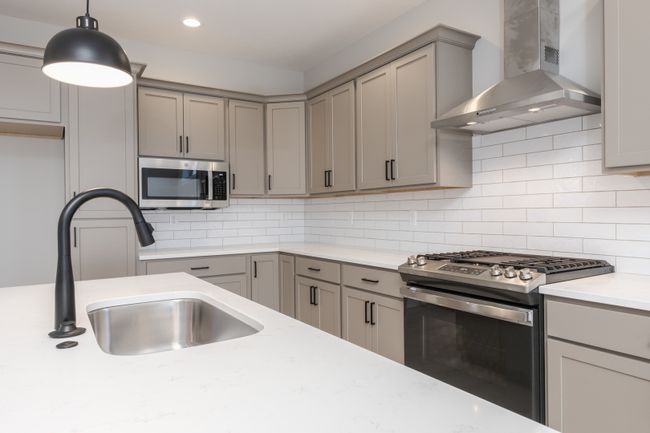1908 Dunraven Rd, Home with 2 bedrooms, 3 bathrooms and 2 parking in Bloomington IL | Image 13