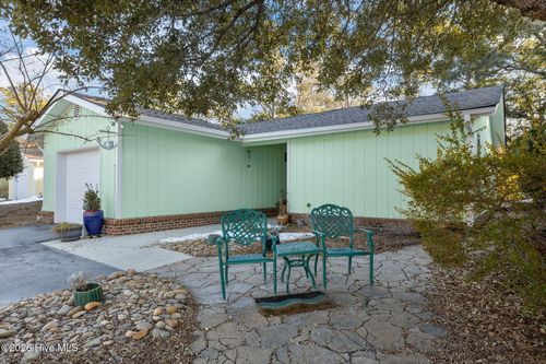 119 Mcginnis Dr, Pine Knoll Shores, NC, 28512-6310 | Card Image