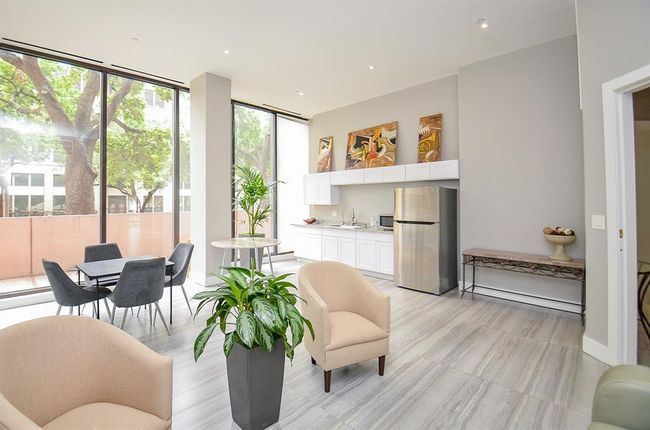 UNIT-805 - 5150 Hidalgo St, Condo with 2 bedrooms, 2 bathrooms and 2 parking in Houston TX | Image 25