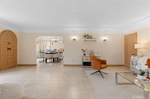 12391 Euclid St, Garden Grove, CA, 92840 | Card Image