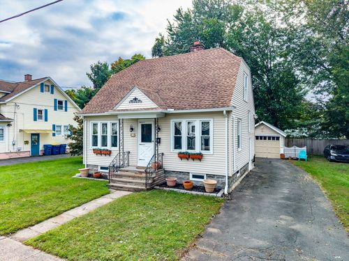 18 Fabyan St, West Springfield, MA, 01089 | Card Image