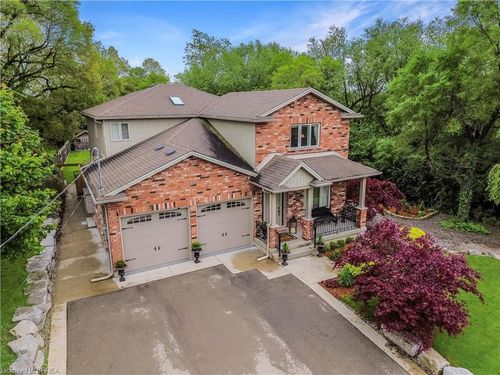 806 Old York Rd, Burlington, ON, L7P4X9 | Card Image