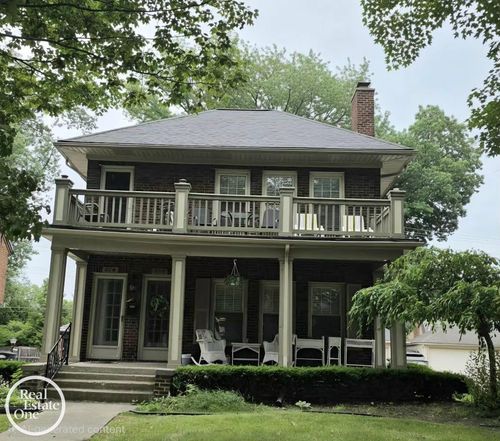 636 Neff Rd, Grosse Pointe, MI, 48230-1665 | Card Image