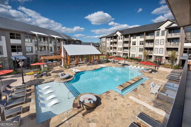 APT-1212 - 1520 Laurel Crossing Pkwy, Condo with 3 bedrooms, 2 bathrooms and 2 parking in Buford GA | Image 14