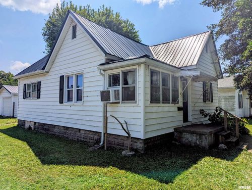 420 N 13th St, Herrin, IL, 62948-3239 | Card Image